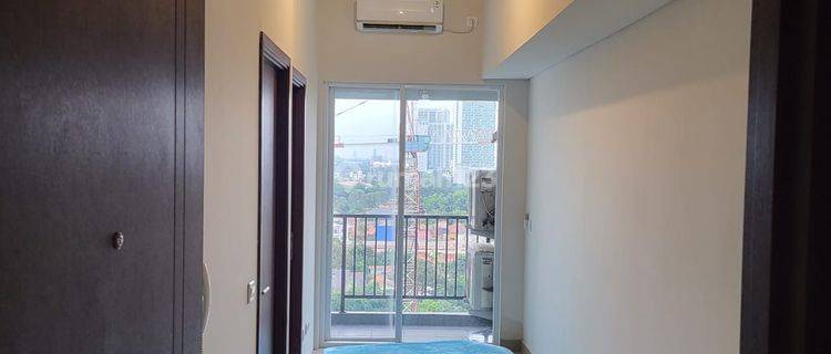 2BR Apartment The Avenue Parkland Serpong View Pool 1