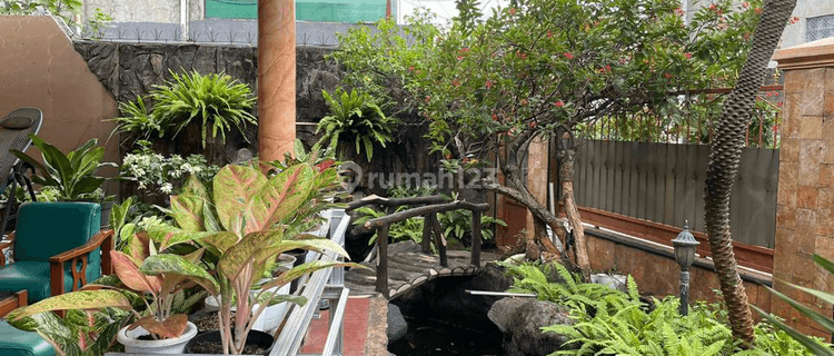 Rumah Tinggal Besar Asri Kawasan Kramat Jati 1