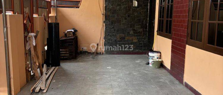 Rumah Besar Siap Huni Bebas Banjir Di Tomang  1