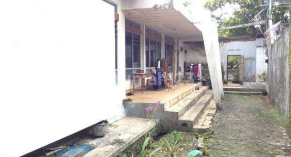 A 1500 m2 house with SHM on Jl. Gatot Subroto, Temanggung, Central Java 1