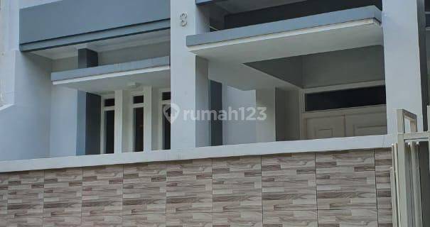 Rumah Bagus Dan Luas Siap Huni Di Tomang  1