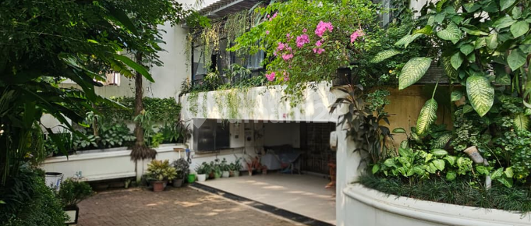 Luxury Ready-to-Occupy House in Kelapa Gading, North Jakarta 1