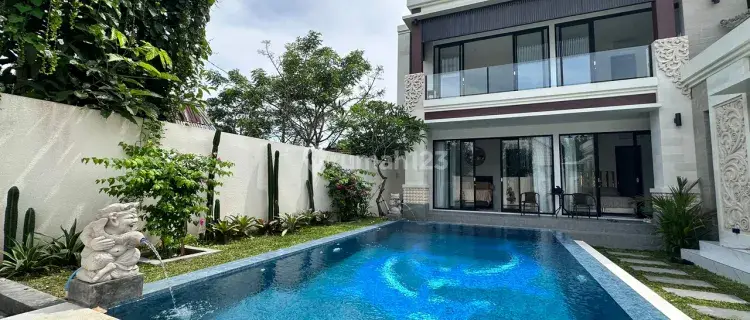 2 Storey Villa Fully Furnished on Jalan Raya Padonan, Badung SHM 1