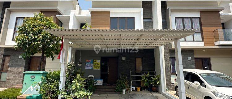 Rumah 2 Lantai Full Furnished Include Elektronik Siap Huni di Summarecon Bekasi 1