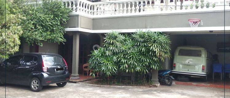 Dijual Dibawah Njop Rumah Dan Cafe di Kemanggisan Jakarta Barat  1