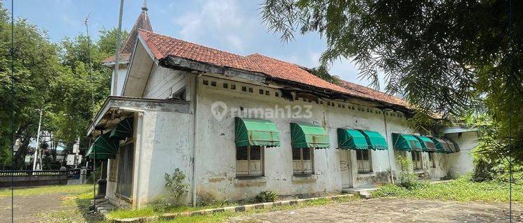 Dijual Bangunan Hitung Tanah. Posisi Hook Teuku Umar. Jkt Pusat 1