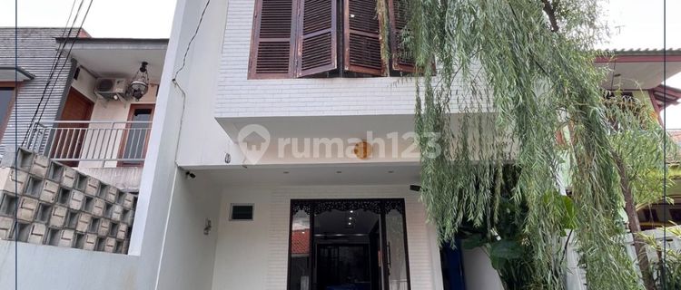 For Sale Quick - Brand New House Very Rare Flood-Free in South Jakarta 1