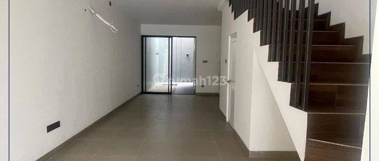 FOR SALE - BRAND NEW HOUSE SANGAT MURAH DAN STRATEGIS DI GREENVILLE  1