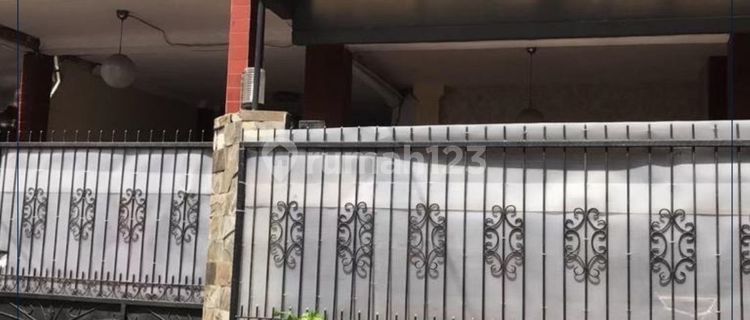 Cheap Sale - Ready to Live Residential House & KPR Available in East Jakarta 1