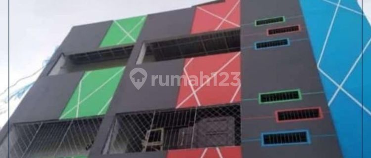 Quick Sale at Low Price - Ready for Take Over Boarding House, Semi-Furnished with Many Facilities, Highly Strategic Location & Eligible for KPR in Pademangan, North Jakarta 1