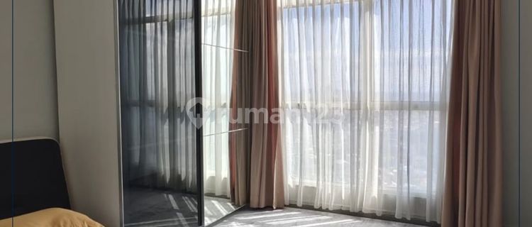Disewa Cepat - Apartemen 1br Unit Bagus Full Furnished Lantai Tinggi View City Sangat Strategis Di Apartemen Central Park, Jakarta Barat 1