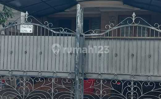 Semi-Furnished Renovated Affordable Price Residence in Kelapa Kopyor 1