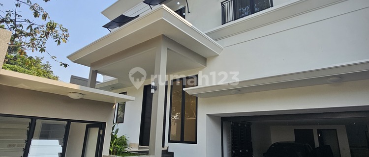 Rumah Baru Modern Klasik Di Cilandak, Jaksel 1