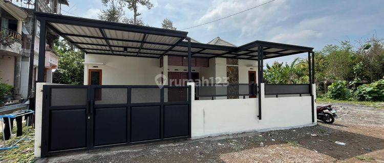 Rumah Modern Selatan Pemda Sleman Harga Bersaing, Tanah Luas 1