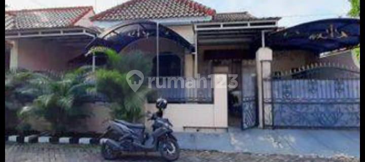Rumah tengah kota Semarang siap huni dekat kampus Unimus dijual di Sambiroto baru Tembalang semarang selatan 1
