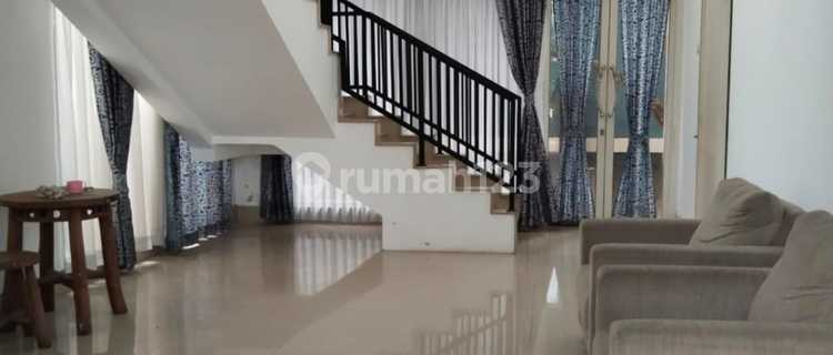 Rumah Minimalis Modern Tengah Kota Semarang Kawasan Elit Siap Pakai Dekat Tol Jatingaleh Dekat Sekolah Internasional Dekat Akpol Disewakan di Graha Candi Golf Jangli Candisari Semarang Atas 1