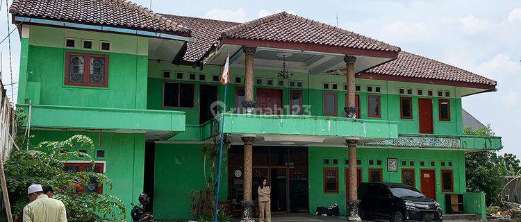 Gedung Ex Sekolah Jl. Smp 160, Ceger, Cipayung, Jakarta Timur 1