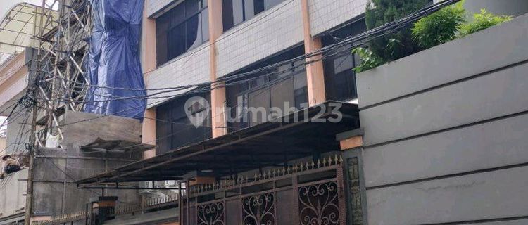 For Sale Cheap House on South Duri Street. Tambora, West Jakarta 1