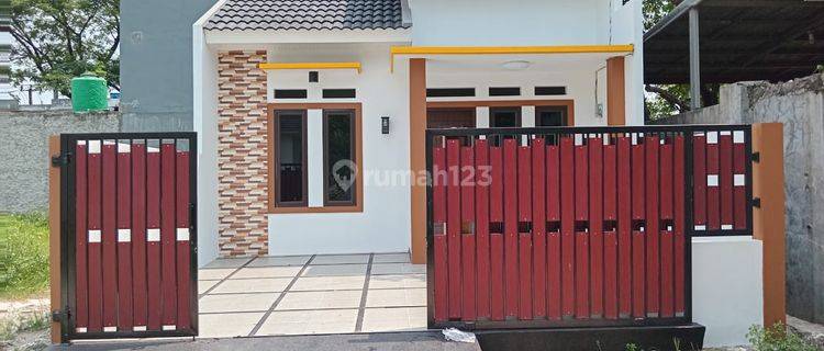 Dijual Rumah Hook Murah Lt60 3KT Dan 2KM Di Senopati Sumur Batu 1