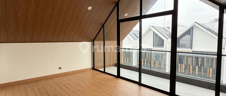 Rumah Attic 7x12 Hoek Di Strozzi Gading Serpong 1