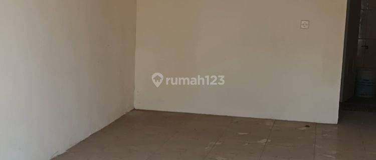 Disewakan Ruang Usaha Hoki & Strategis 1
