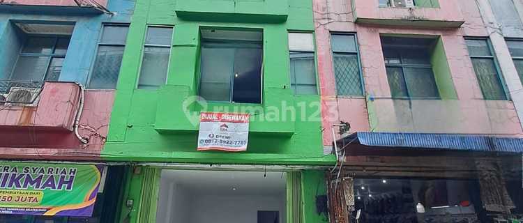 Shop House for Rent Location Pamulang South Tangerang Special Price Freehold 1