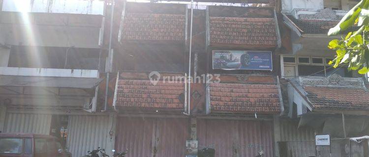 Ruko 3 Lantai Area Cokroaminoto Ubung Dekat Terminal Dan Sekolah 1