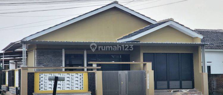 Rumah Baru Kualitas Bata Merah Lokasi Strategis 1