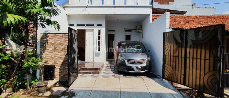 Rumah Cantik Siap Huni Ada Kolam Renang di Rawamangun Jaktim 1