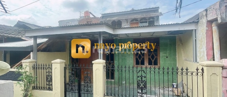 Affordable Ready-to-Occupy House in Perumnas Klender, Duren Sawit, Jakarta 1