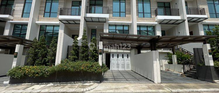 Brand New Townhouse Bagus 3 Lantai Pondok Indah Harga Ok 1