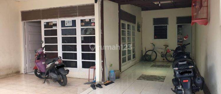 Rumah Bagus Unfurnished HGB di Cimanggis, Depok 1