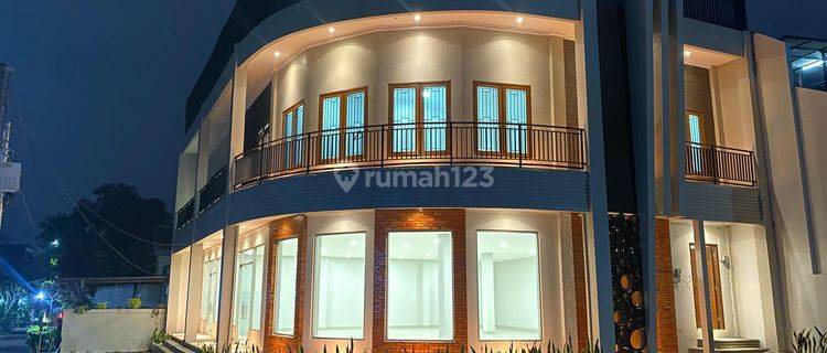 Dijual Cepat Rukan Mewah di Grand Residence Depok, Beji Depok 1