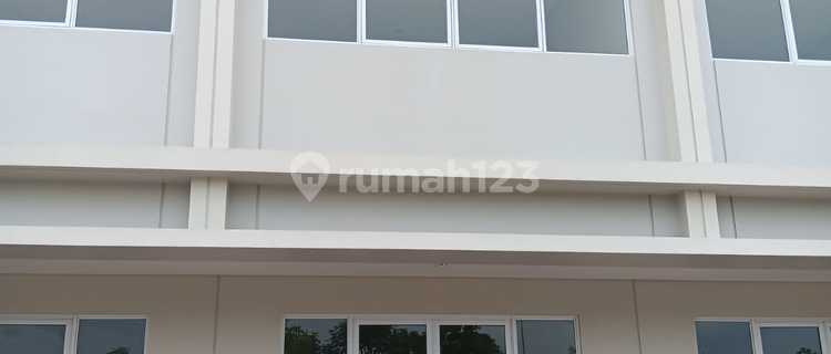 3-Unit Connected Shophouse Ready to Occupy in Paramount Petals Tangerang 1