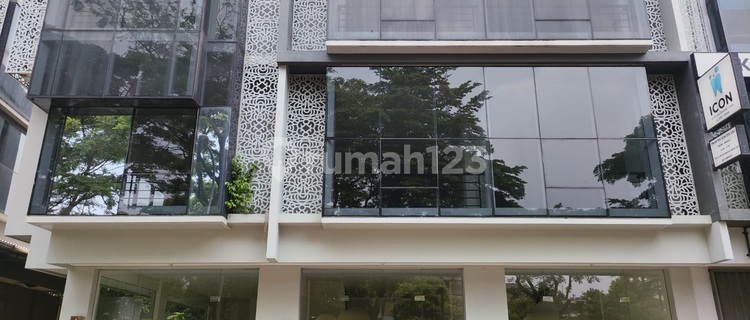 Three-Storey Three-Unit Shophouse at Icon BSD Tangetang 1