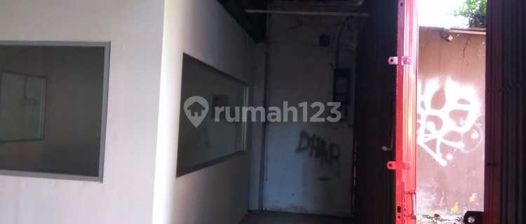 Shop House on Jalan Pesanggrahan Raya, Suitable for Business Location 1