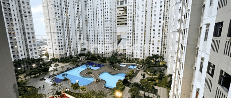 APARTEMEN GREEN BAY PLUIT 2 BEDROOM POOL VIEW 1