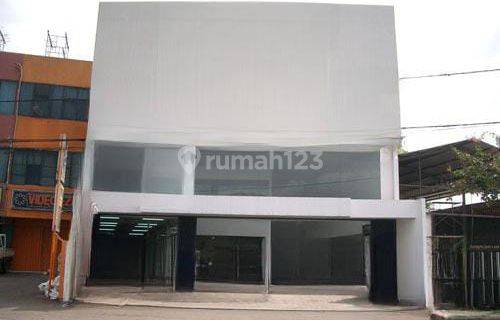 Dijual Gedung Showroom Bengkel Murah Lokasi Strategis di Meruya, Jakarta Barat 1