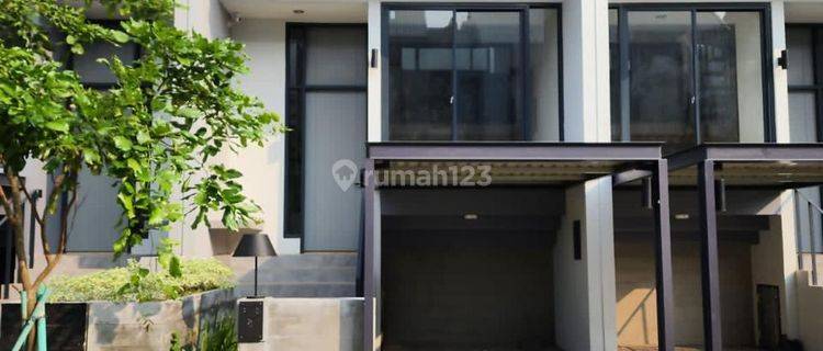 Di Sewa Rumah Cantik Full Furnished di Greenwich Bsd City, Dekat Qbig 1