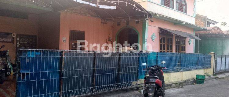 Rumah Gandeng Lokasi Bagus Dekat Pusat Kota Kartosuro 1