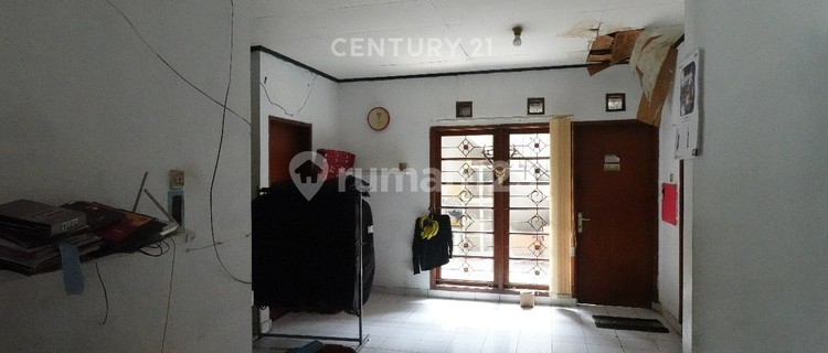 2-Story Ready-to-Occupy House in Cileunyi, 5 Minutes to Toll Road 1