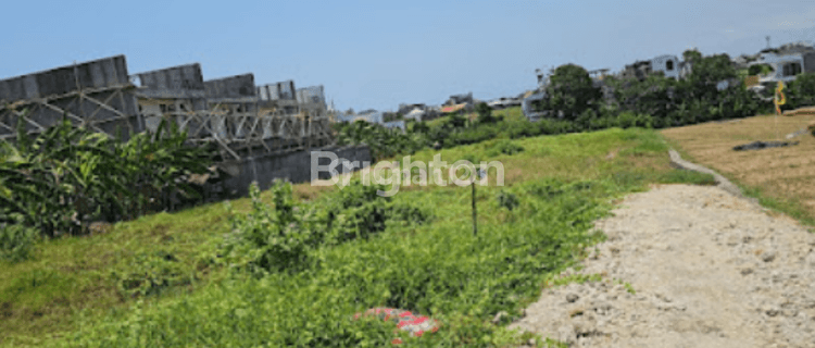 LAND WITH ADEQUATE ACCESS IN BERAWA 1