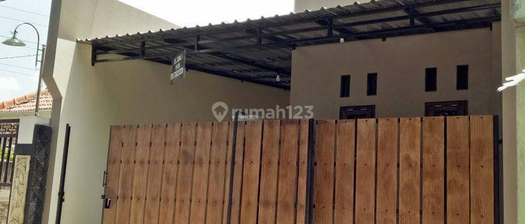 Rumah Minimalis Lokasi Banyuanyar Disewakan 1