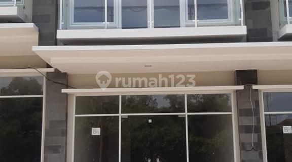 2 Floor Shophouse with Good Rooftop View Ready in Nusa Dua 1