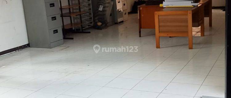 Rumah Jalan Panjang Arteri Kedoya 1