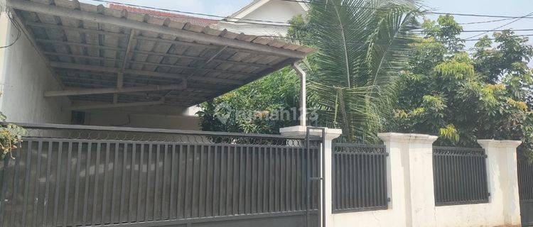 Rumah 2lt di Ujung Aspal Petukangan, 13 Menit Ke Tol Veteran  1