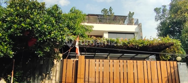 2-story house in South Rajawali, Only 14 minutes to West Ancol Toll Road 1
