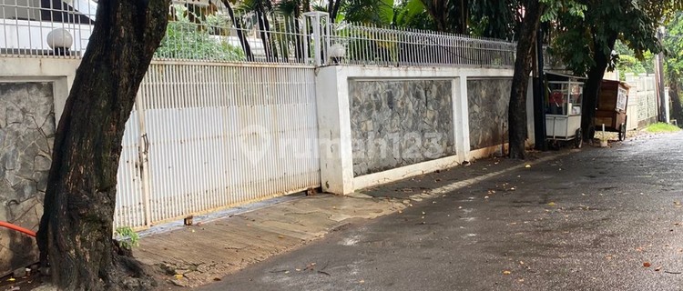 1-Story House in South Kemang, Only 14 Minutes to Ampera Toll Road 1