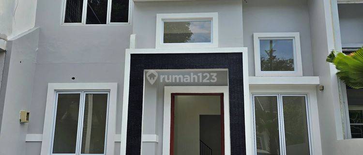 Rumah Siap Huni di Cluster Favourite Kota Wisata Cibubur 1