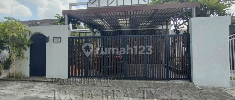 Rumah Mewah Skandinavia Furnished Jl Palagan Km 9 Ngaglik Sleman 1